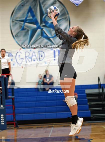 Thumbnail 2 in New Waverly @ Anderson-Shiro photogallery.