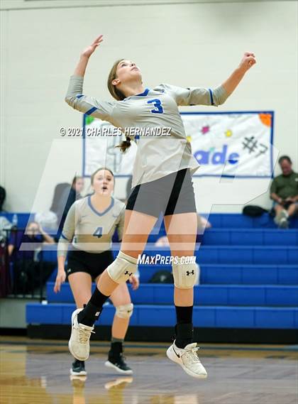 Thumbnail 1 in New Waverly @ Anderson-Shiro photogallery.