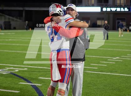 Thumbnail 3 in Westlake vs Beuamont West Brook (UIL 6A Semifinal Playoff) photogallery.