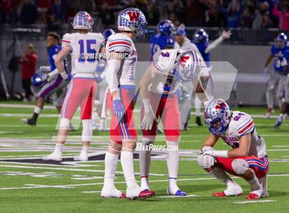 Thumbnail 2 in Westlake vs Beuamont West Brook (UIL 6A Semifinal Playoff) photogallery.