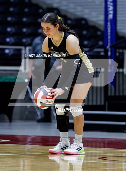 Thumbnail 1 in Iola vs. Crawford (UIL 2A D2 Volleyball Final) photogallery.