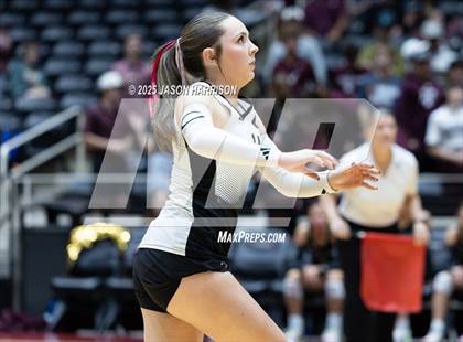Thumbnail 2 in Iola vs. Crawford (UIL 2A D2 Volleyball Final) photogallery.