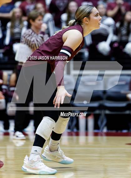 Thumbnail 3 in Iola vs. Crawford (UIL 2A D2 Volleyball Final) photogallery.