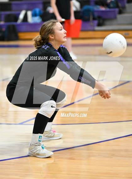 Thumbnail 1 in JV: Northwest Christian vs. Gilbert Christian photogallery.
