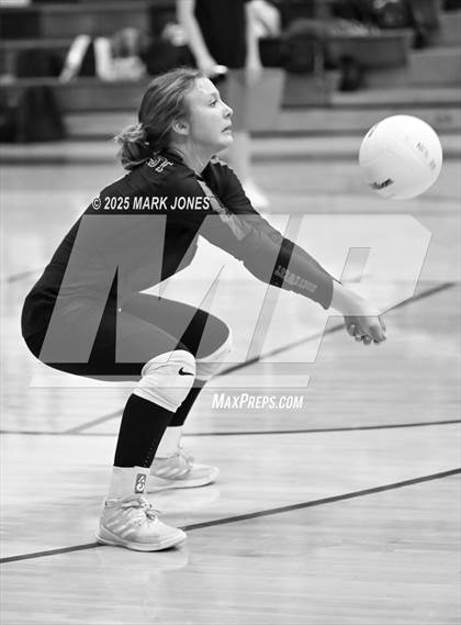 Thumbnail 2 in JV: Northwest Christian vs. Gilbert Christian photogallery.