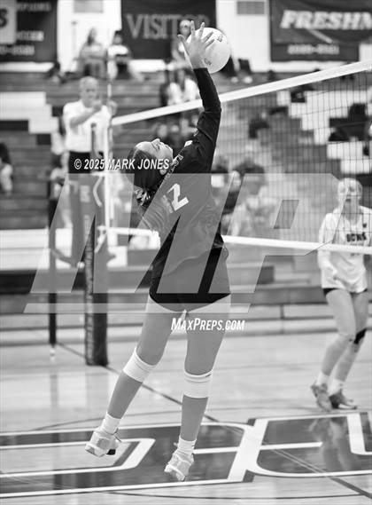 Thumbnail 1 in JV: Northwest Christian vs. Gilbert Christian photogallery.