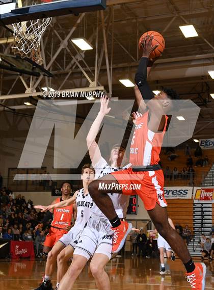 Thumbnail 1 in Eastside Catholic vs. Wilsonville (Les Schwab Invitational) photogallery.