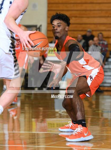 Thumbnail 1 in Eastside Catholic vs. Wilsonville (Les Schwab Invitational) photogallery.