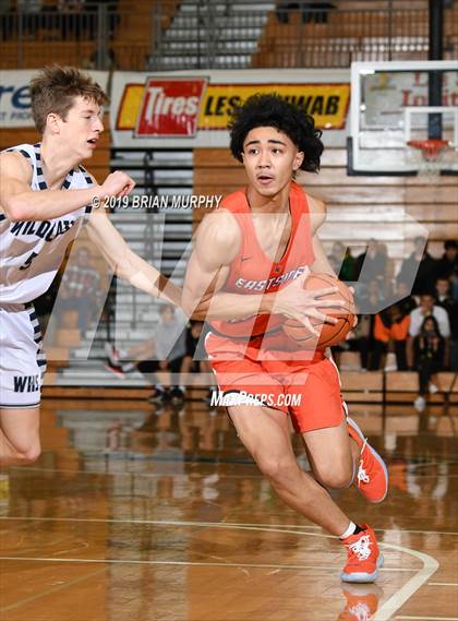 Thumbnail 3 in Eastside Catholic vs. Wilsonville (Les Schwab Invitational) photogallery.
