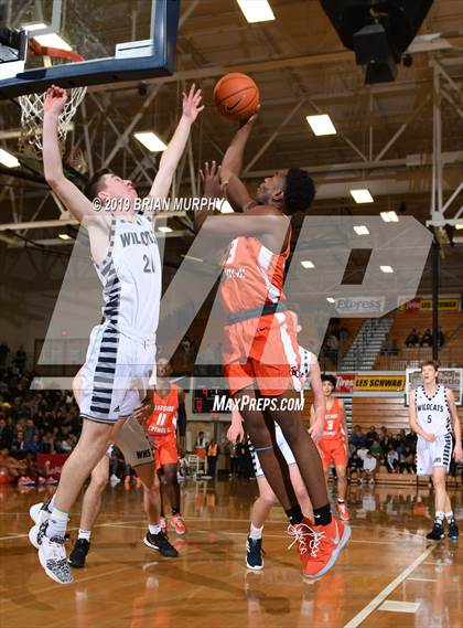 Thumbnail 1 in Eastside Catholic vs. Wilsonville (Les Schwab Invitational) photogallery.