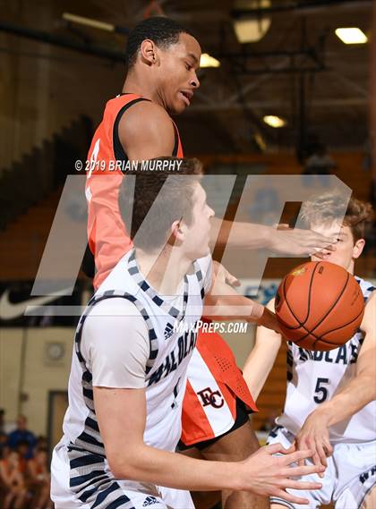 Thumbnail 2 in Eastside Catholic vs. Wilsonville (Les Schwab Invitational) photogallery.