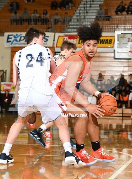 Thumbnail 1 in Eastside Catholic vs. Wilsonville (Les Schwab Invitational) photogallery.