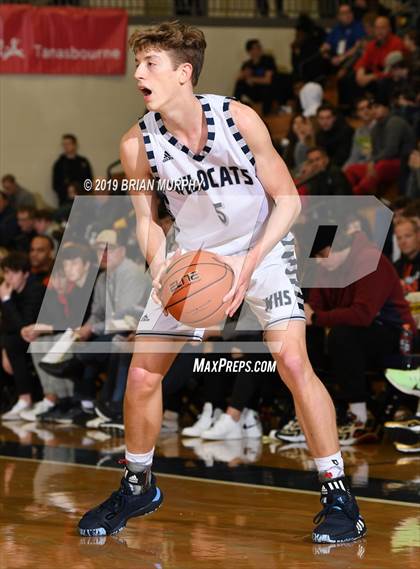 Thumbnail 1 in Eastside Catholic vs. Wilsonville (Les Schwab Invitational) photogallery.