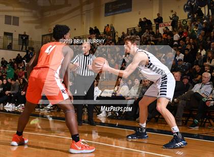 Thumbnail 2 in Eastside Catholic vs. Wilsonville (Les Schwab Invitational) photogallery.