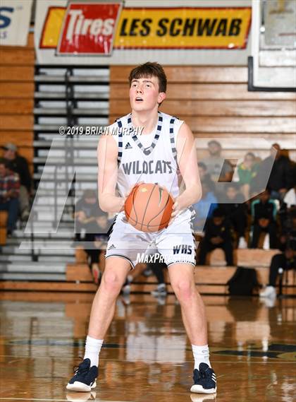 Thumbnail 1 in Eastside Catholic vs. Wilsonville (Les Schwab Invitational) photogallery.