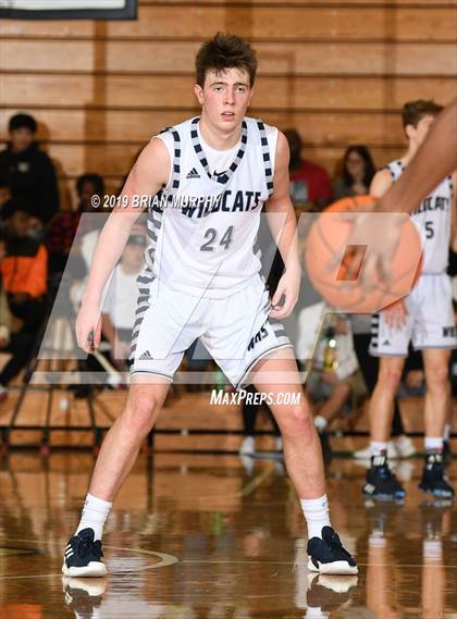 Thumbnail 2 in Eastside Catholic vs. Wilsonville (Les Schwab Invitational) photogallery.