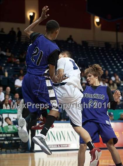 Thumbnail 2 in Foothills Christian vs Horizon (CIF SDS D5 Final) photogallery.