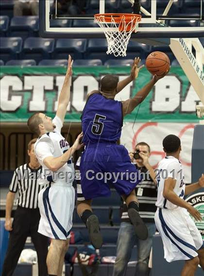 Thumbnail 2 in Foothills Christian vs Horizon (CIF SDS D5 Final) photogallery.