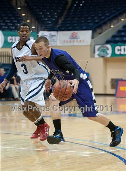 Thumbnail 3 in Foothills Christian vs Horizon (CIF SDS D5 Final) photogallery.