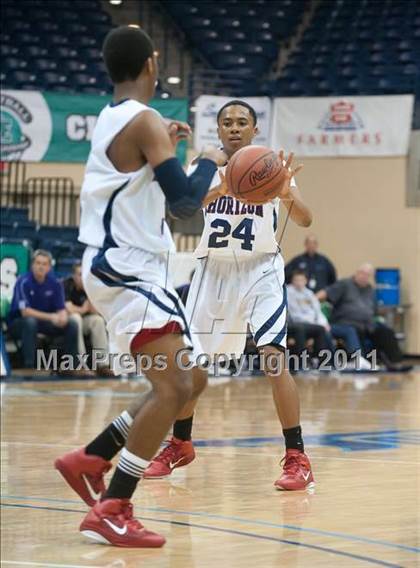 Thumbnail 2 in Foothills Christian vs Horizon (CIF SDS D5 Final) photogallery.