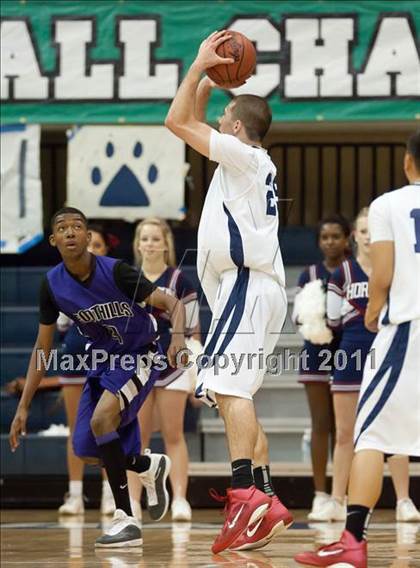 Thumbnail 1 in Foothills Christian vs Horizon (CIF SDS D5 Final) photogallery.