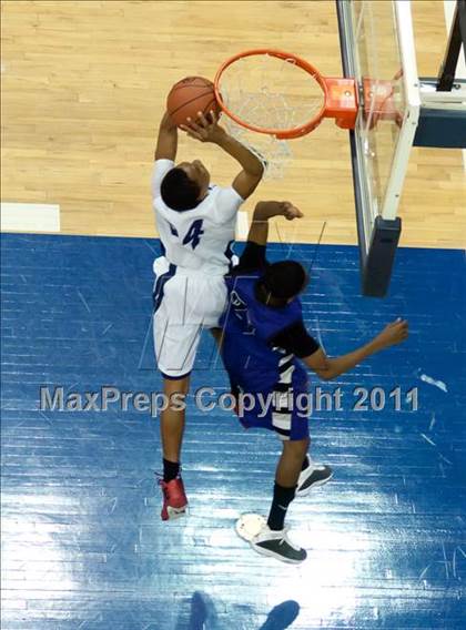 Thumbnail 2 in Foothills Christian vs Horizon (CIF SDS D5 Final) photogallery.