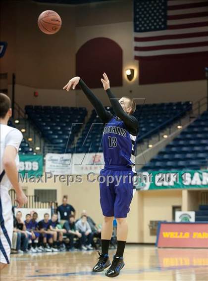 Thumbnail 1 in Foothills Christian vs Horizon (CIF SDS D5 Final) photogallery.
