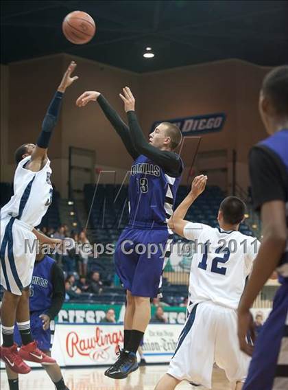 Thumbnail 3 in Foothills Christian vs Horizon (CIF SDS D5 Final) photogallery.
