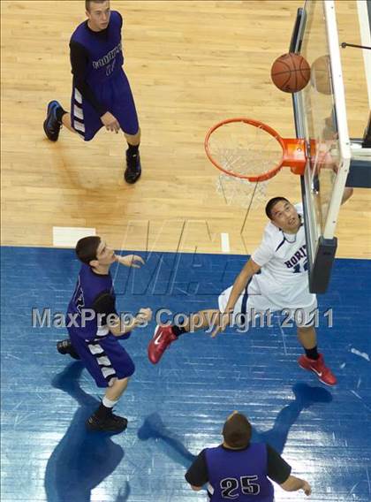 Thumbnail 3 in Foothills Christian vs Horizon (CIF SDS D5 Final) photogallery.