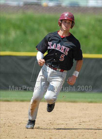 Thumbnail 2 in Clarke vs. Maine-Endwell (NYSPHSAA Class A Semifinal) photogallery.