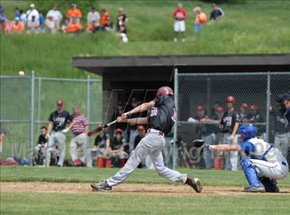 Thumbnail 2 in Clarke vs. Maine-Endwell (NYSPHSAA Class A Semifinal) photogallery.