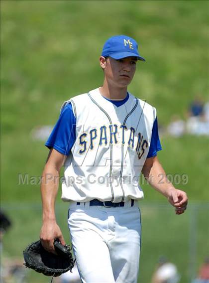 Thumbnail 2 in Clarke vs. Maine-Endwell (NYSPHSAA Class A Semifinal) photogallery.