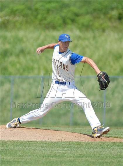Thumbnail 2 in Clarke vs. Maine-Endwell (NYSPHSAA Class A Semifinal) photogallery.