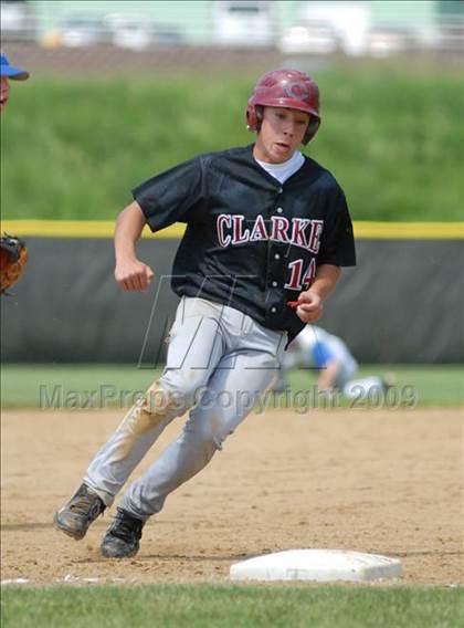 Thumbnail 1 in Clarke vs. Maine-Endwell (NYSPHSAA Class A Semifinal) photogallery.