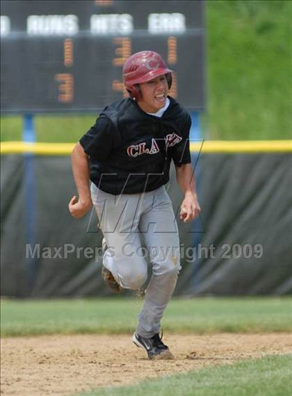 Thumbnail 2 in Clarke vs. Maine-Endwell (NYSPHSAA Class A Semifinal) photogallery.