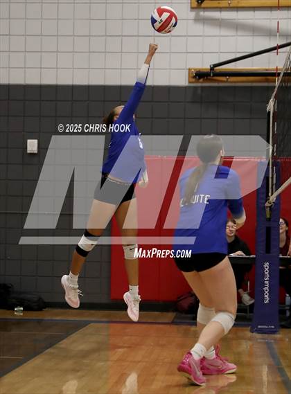 Thumbnail 2 in Mesquite vs. Tanque Verde (Lancer Invitational) photogallery.