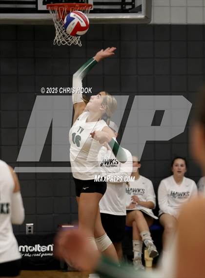Thumbnail 1 in Mesquite vs. Tanque Verde (Lancer Invitational) photogallery.
