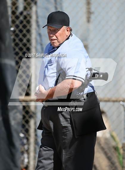 Thumbnail 3 in Chaminade vs Crespi photogallery.