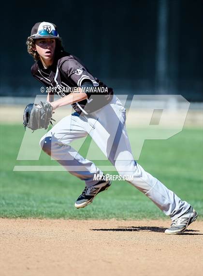 Thumbnail 3 in Chaminade vs Crespi photogallery.