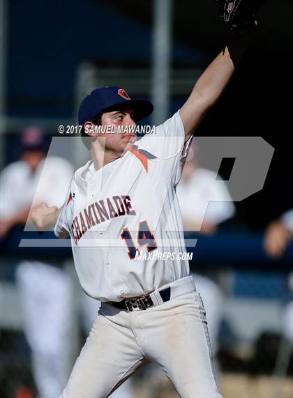 Thumbnail 2 in Chaminade vs Crespi photogallery.
