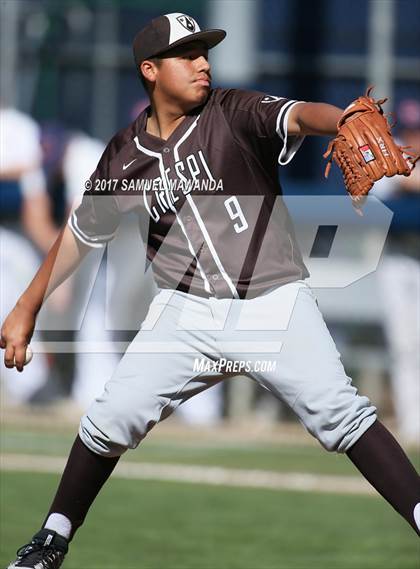 Thumbnail 2 in Chaminade vs Crespi photogallery.