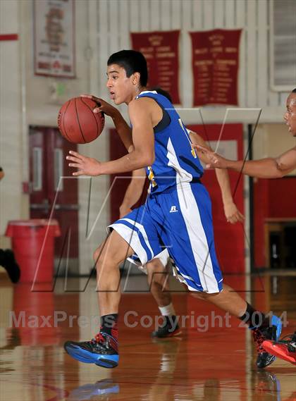 Thumbnail 2 in Maxwell vs. East Nicolaus (Love of the Game) photogallery.
