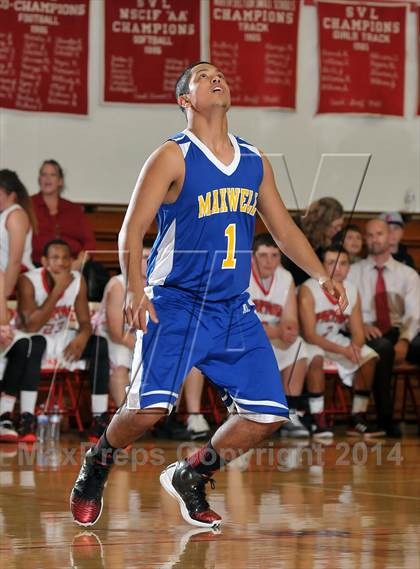 Thumbnail 3 in Maxwell vs. East Nicolaus (Love of the Game) photogallery.