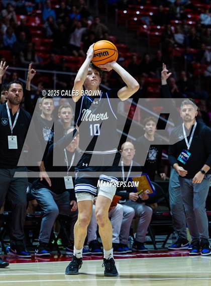 Thumbnail 1 in Bingham vs. Corner Canyon (UHSAA 6A Quarterfinal) photogallery.