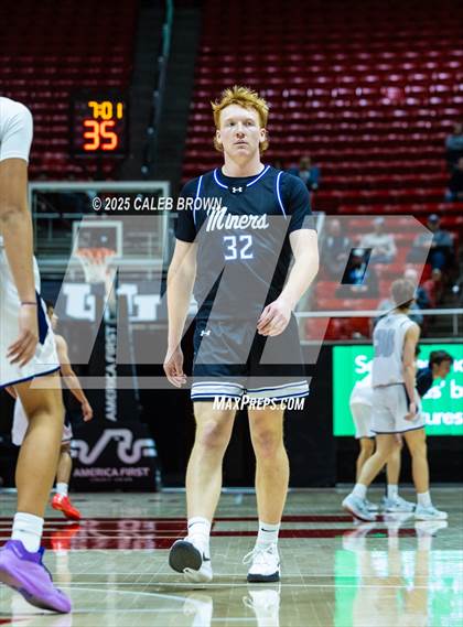 Thumbnail 2 in Bingham vs. Corner Canyon (UHSAA 6A Quarterfinal) photogallery.