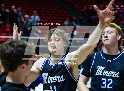 Thumbnail 1 in Bingham vs. Corner Canyon (UHSAA 6A Quarterfinal) photogallery.