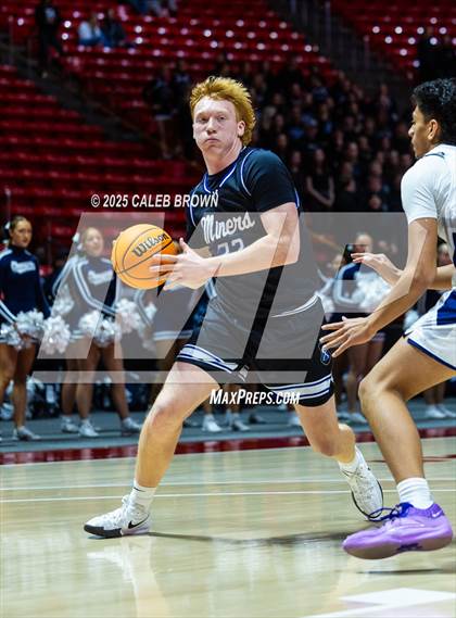 Thumbnail 2 in Bingham vs. Corner Canyon (UHSAA 6A Quarterfinal) photogallery.