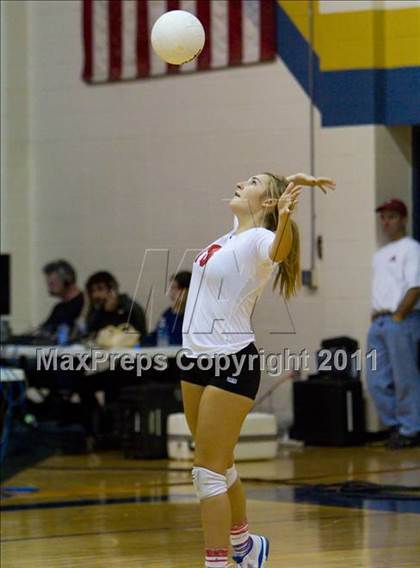 Thumbnail 2 in Bishop Miege @ Aquinas photogallery.