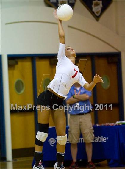Thumbnail 2 in Bishop Miege @ Aquinas photogallery.
