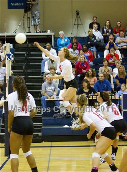 Thumbnail 2 in Bishop Miege @ Aquinas photogallery.